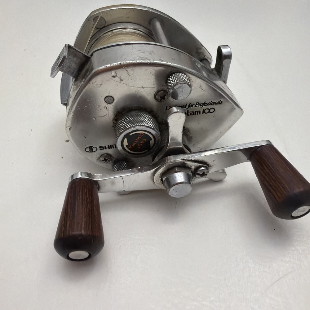 Vintage SHIMANO Bantam 100 Designed for Professionals Bait Casting Reel JAPAN